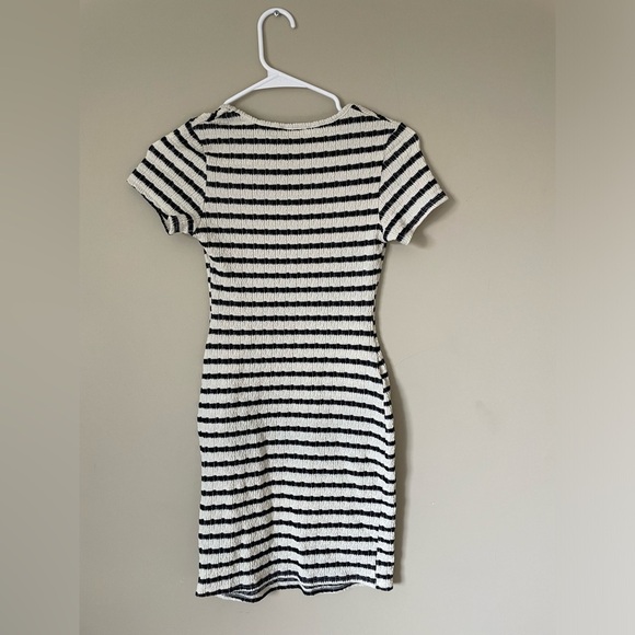 Striped Black and White Dress NWOT SIZE SMALL - Picture 3 of 3